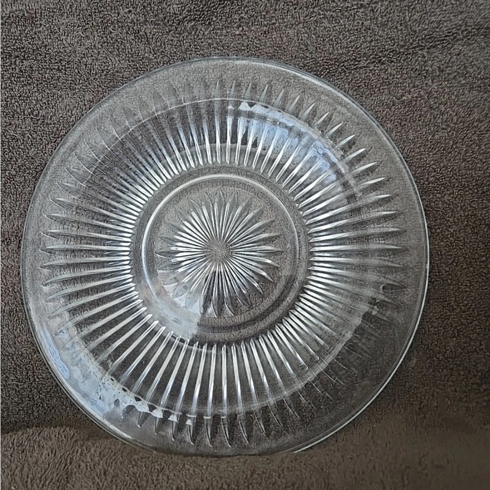 Vintage KIG Indonesia Clear Sunburst 10’ glass plate set of 6. Nice set - Picture 3 of 5